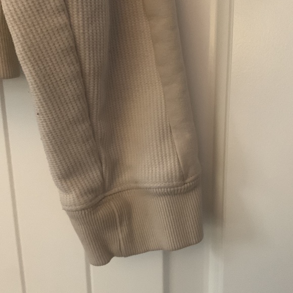 UpWest Waffle-Trim Cropped Hoodie - Picture 4 of 9